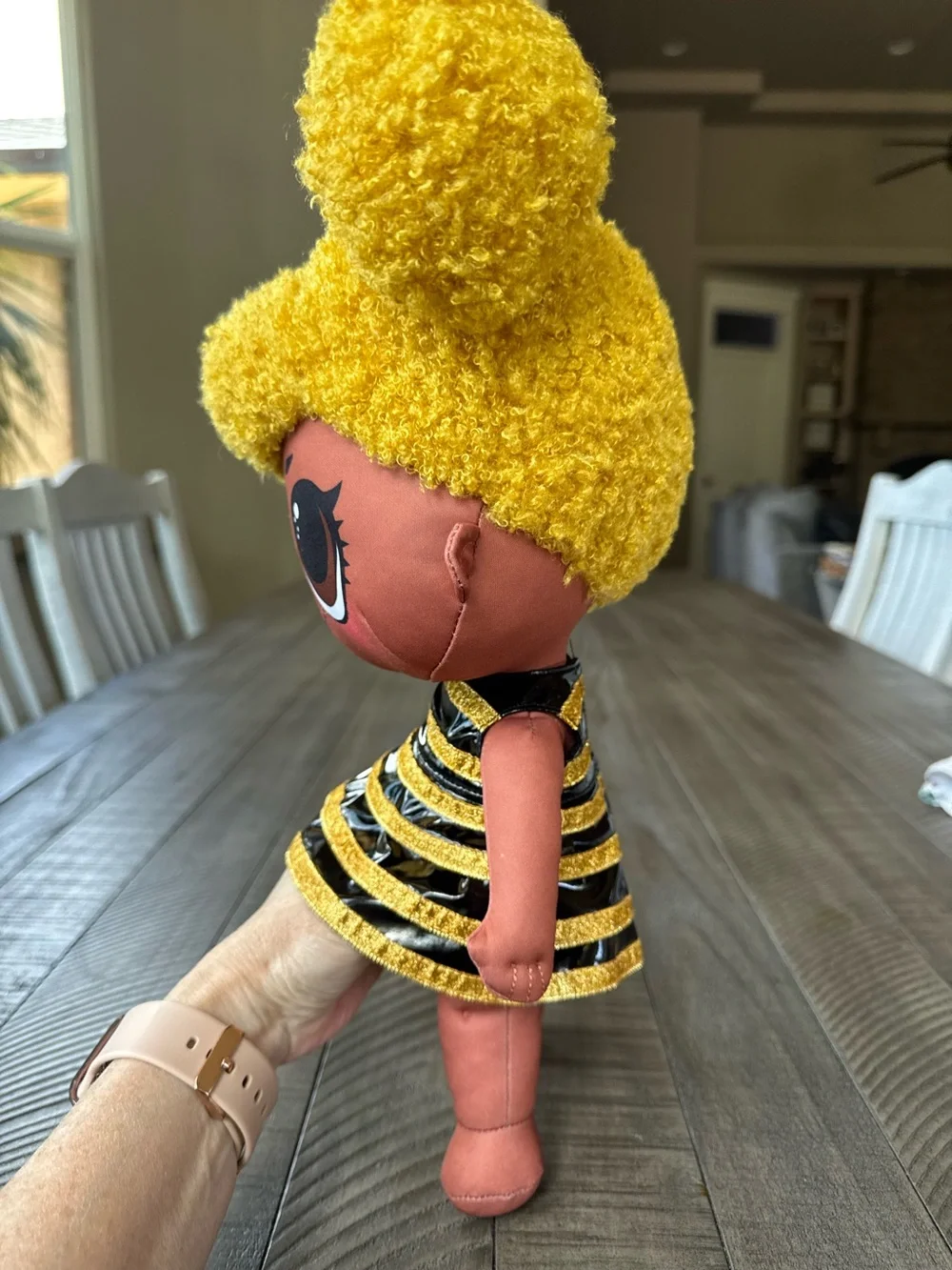 L.O.L. Surprise! Queen Bee â Huggable, Soft Plush Doll